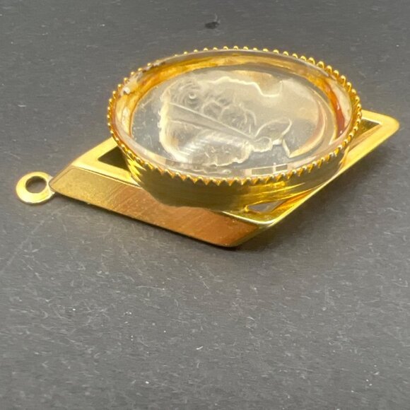 Vintage Intaglio Cameo Pendant Diamond Shaped Frame Gold Tone - Picture 7 of 8